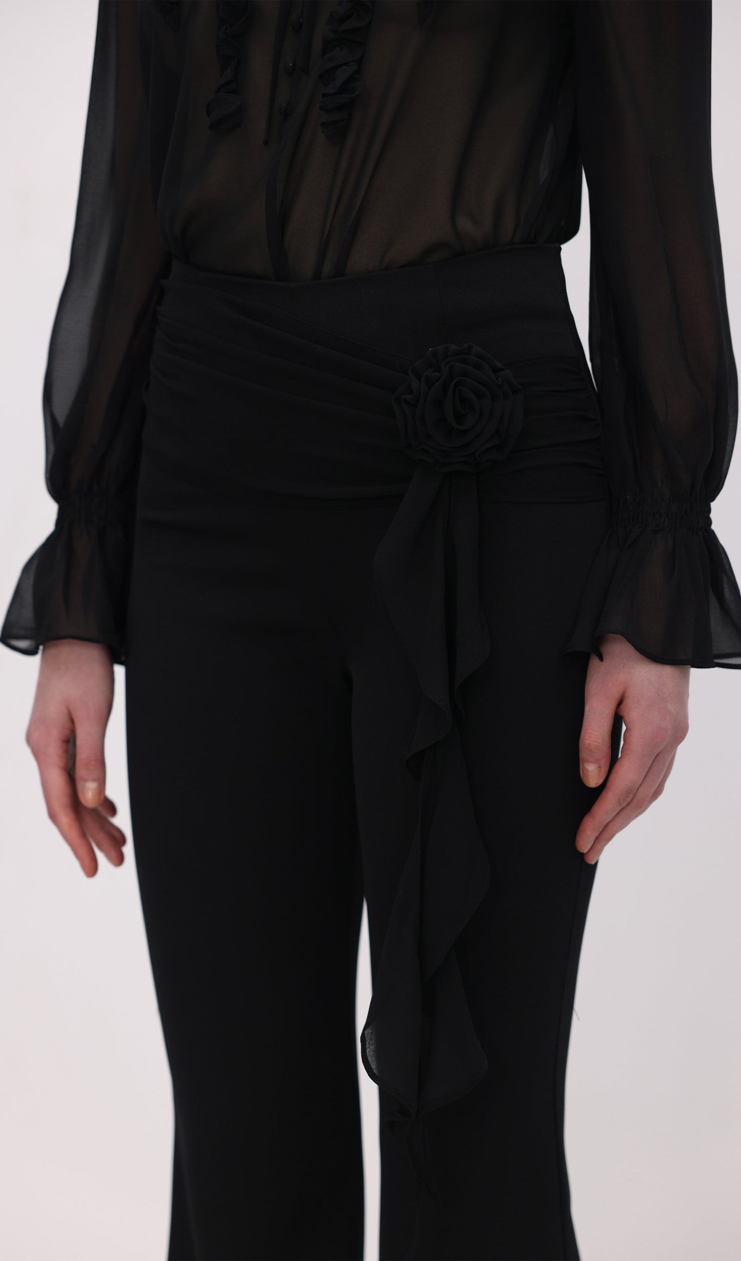 Florwer Detail High Waist Flared Trousers