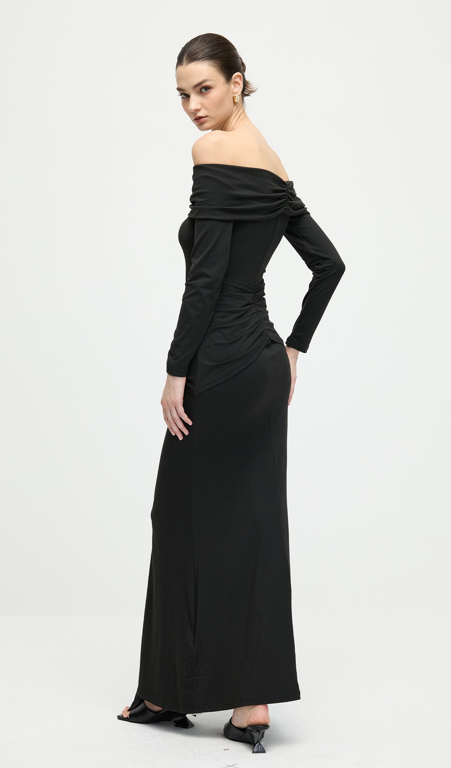 Off Shoulder Ruffle Maxi Dress In Black