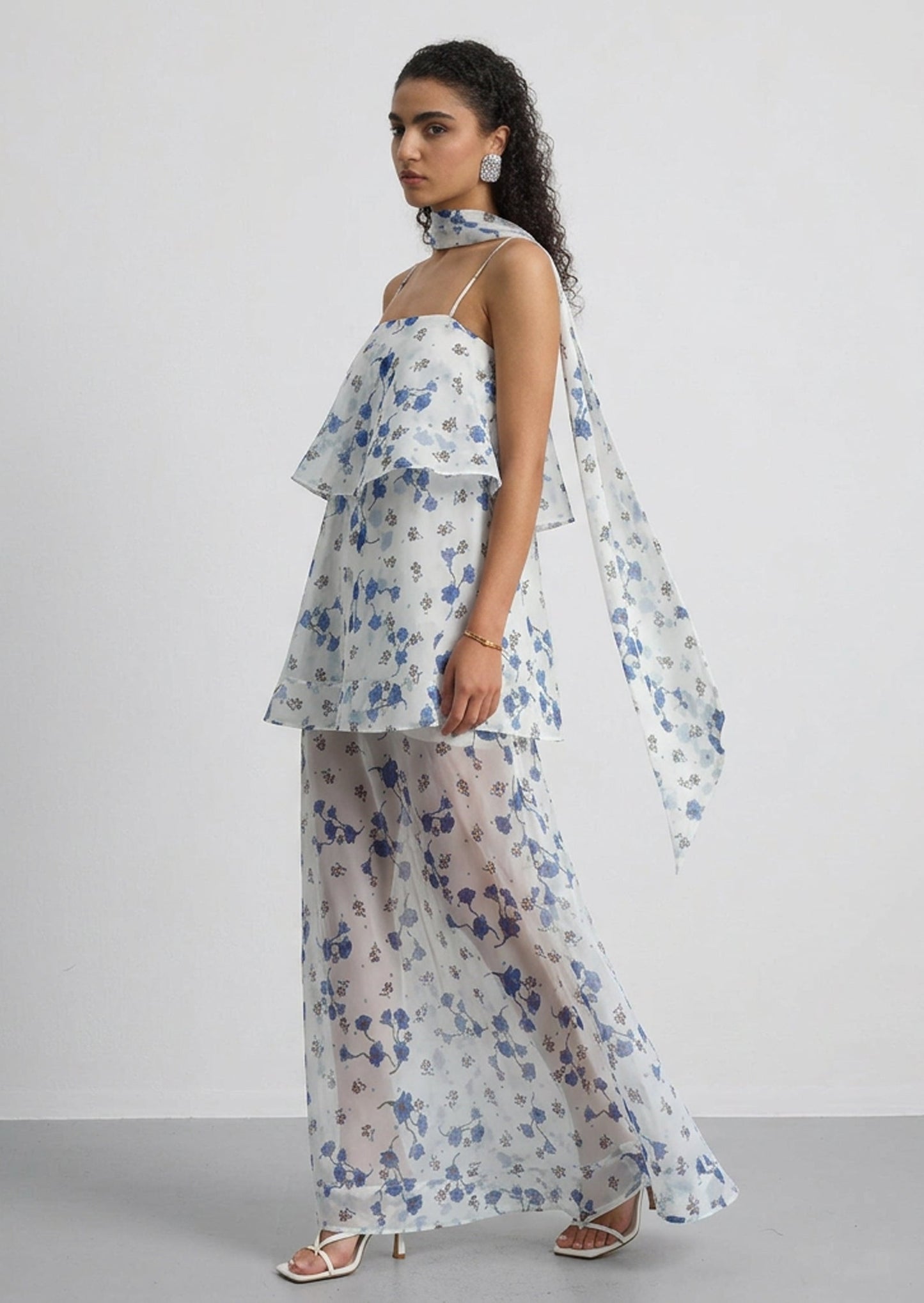 Issy Maxi Dress In Blue Bell
