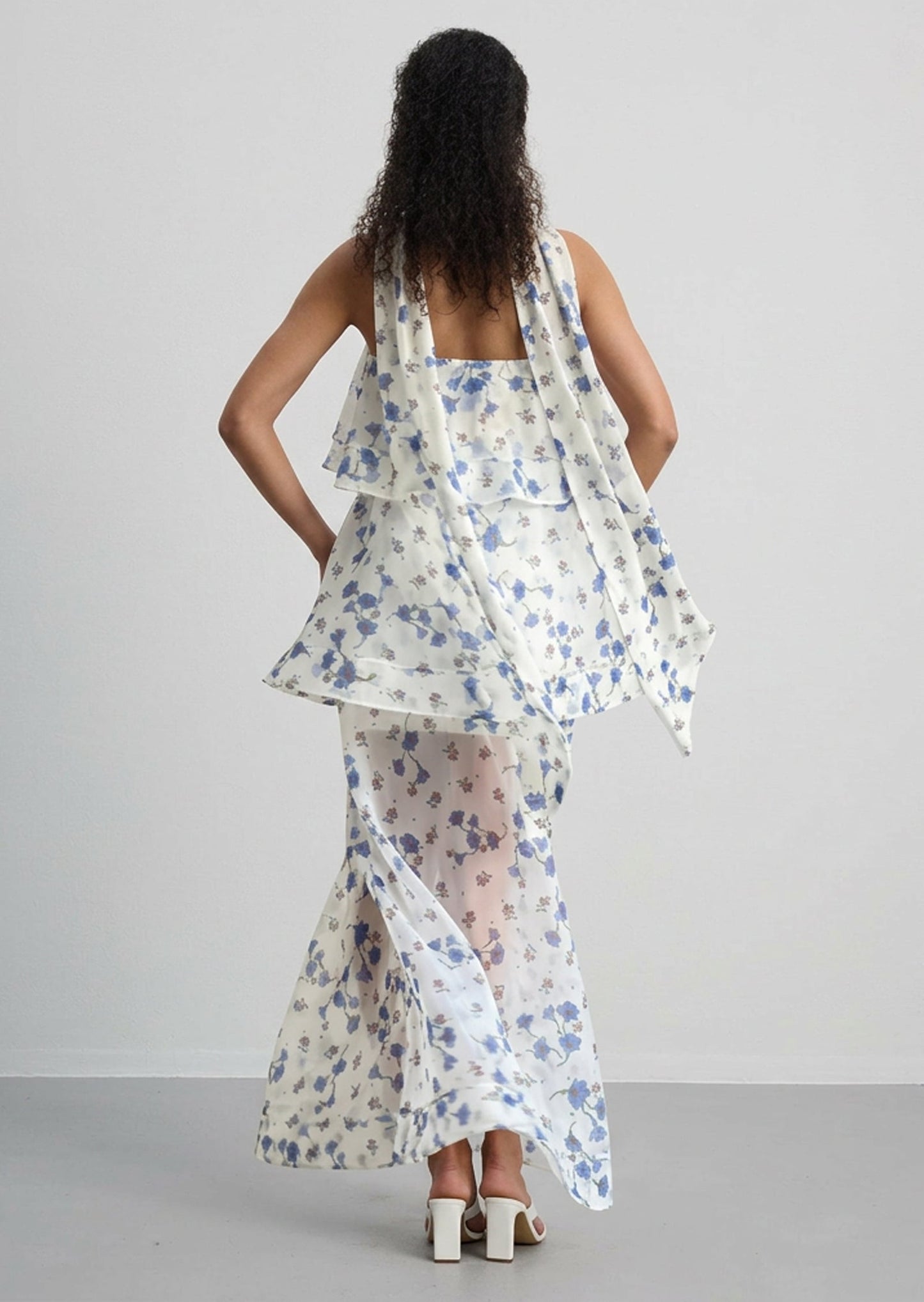 Issy Maxi Dress In Blue Bell