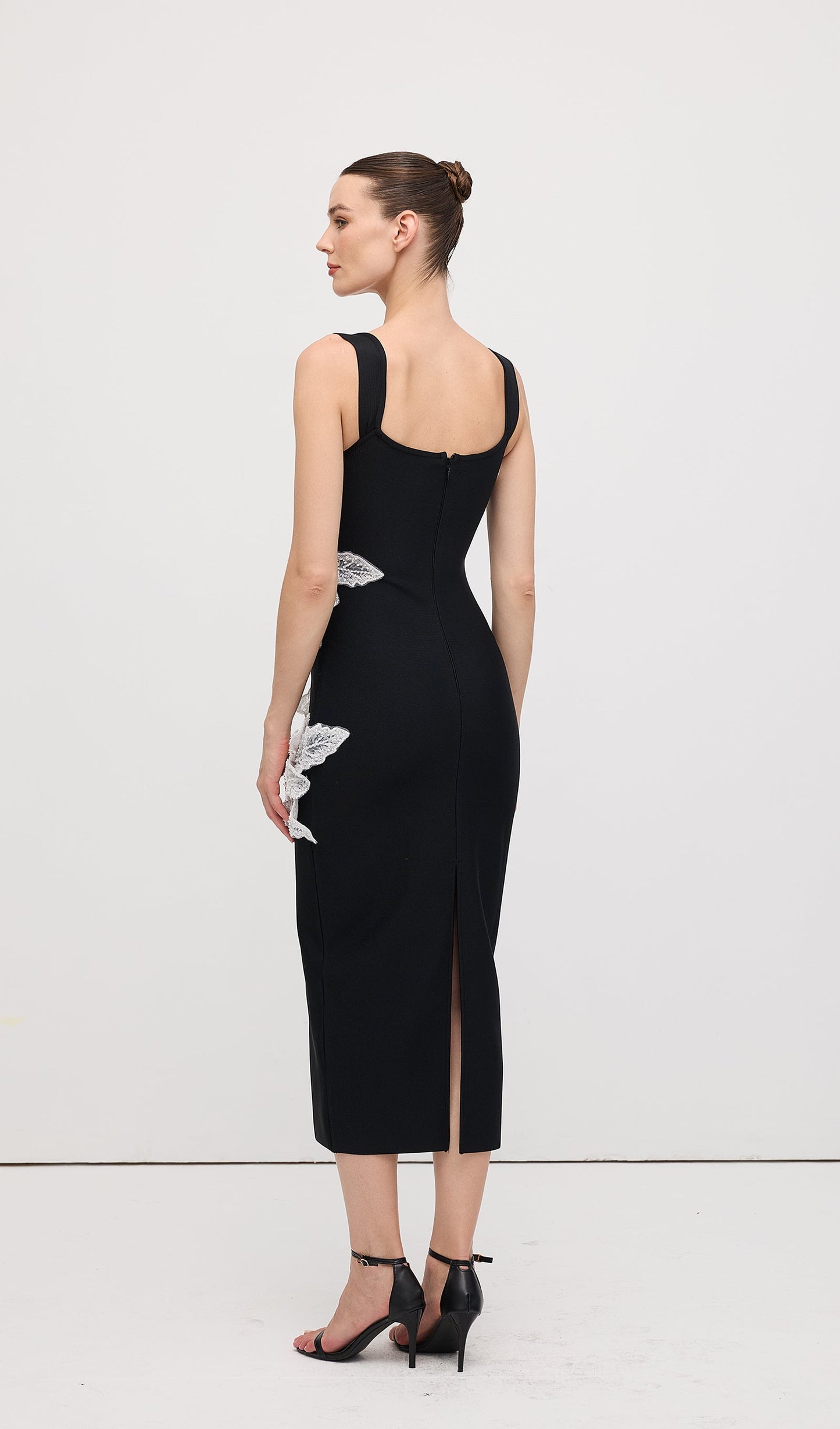 Sleeveless Diamond Flower Bandage Midi Dress