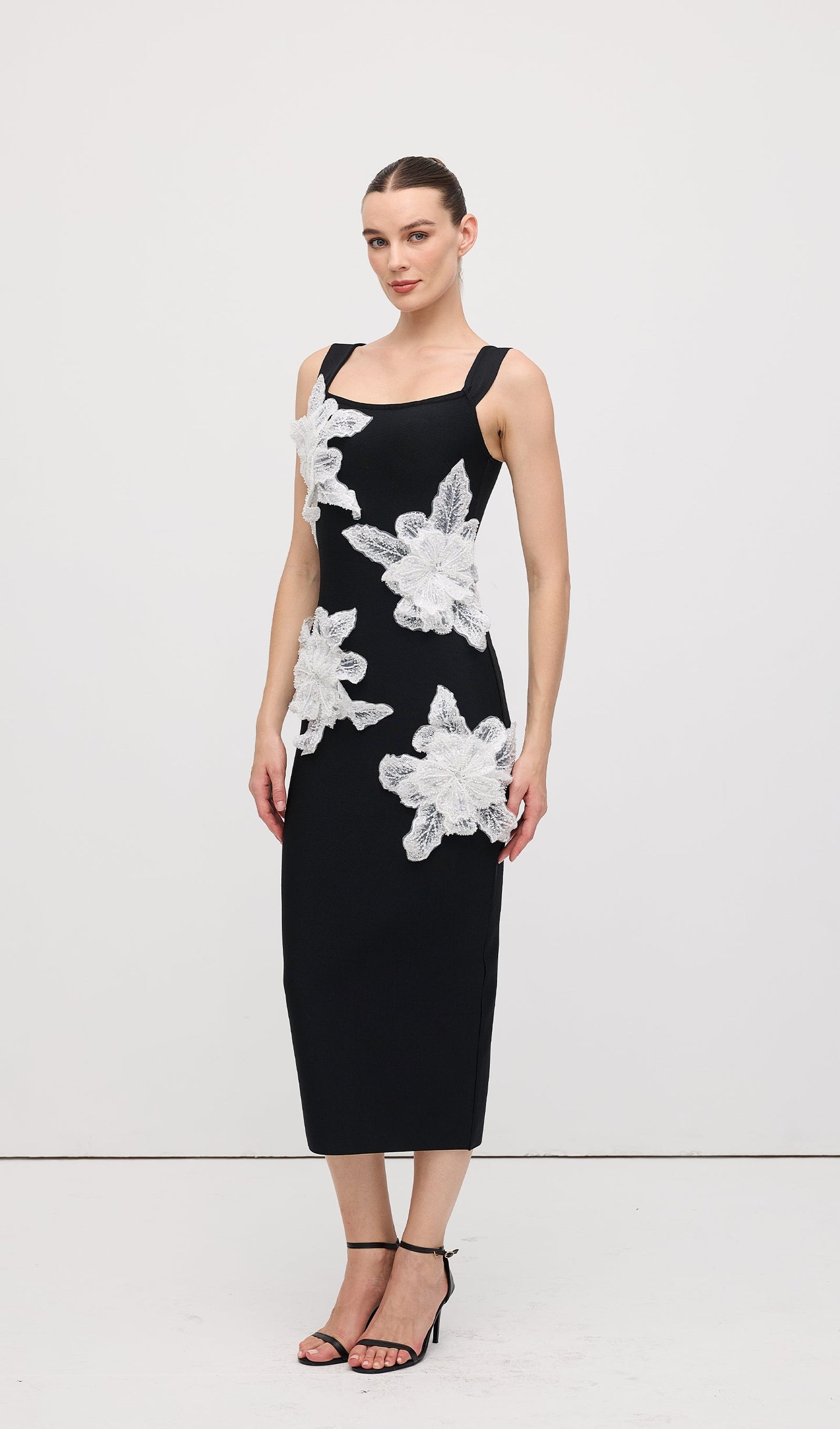 Sleeveless Diamond Flower Bandage Midi Dress