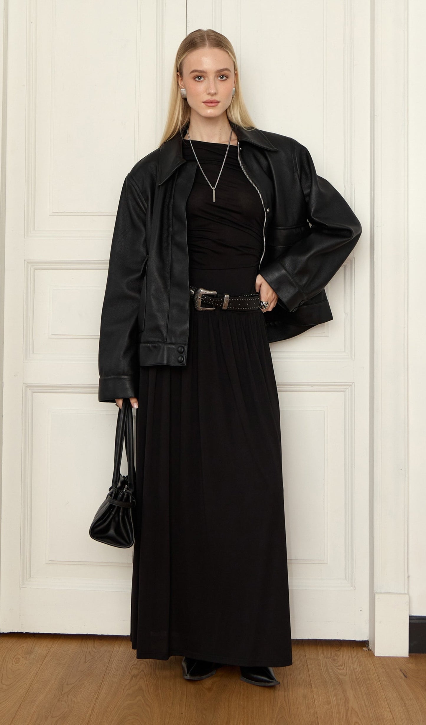 Ruffle Knitted Maxi Dress-Black