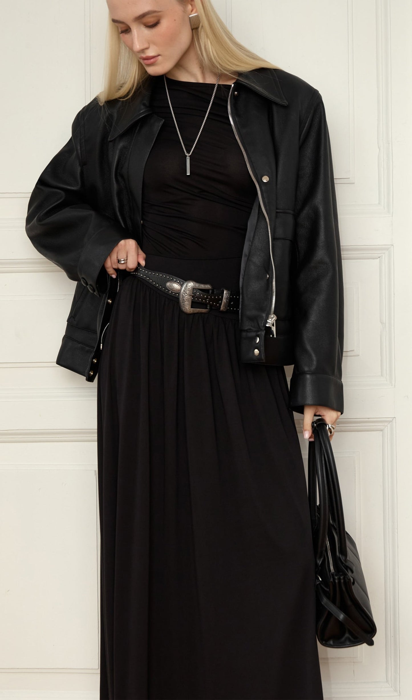 Ruffle Knitted Maxi Dress-Black