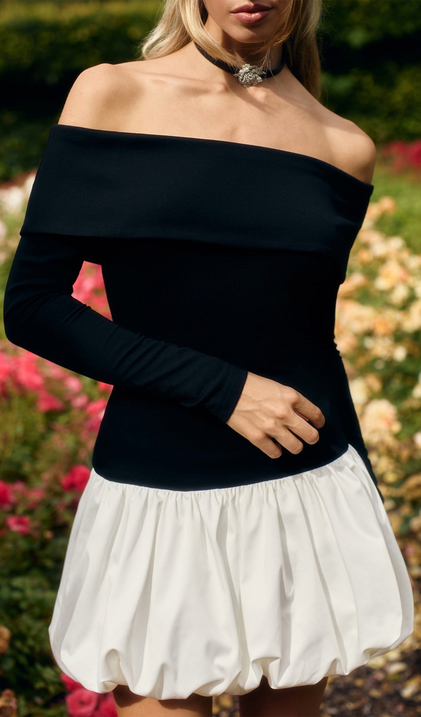 Open Shoulders Balloon Mini Dress-White
