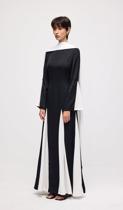 Knitted Triangular Inserts Maxi Dress In Black