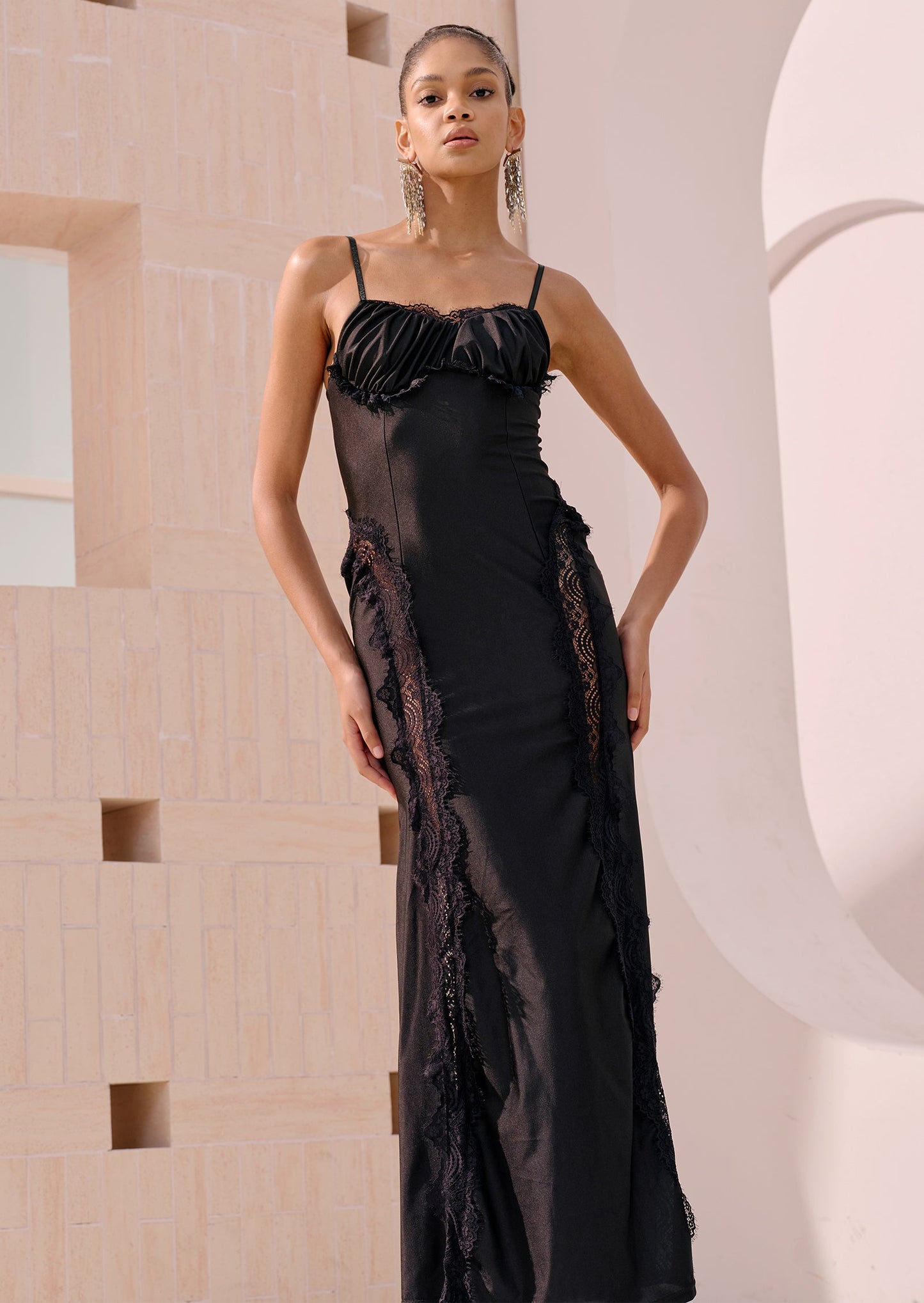 Lace Mermaid Maxi Dress In Black