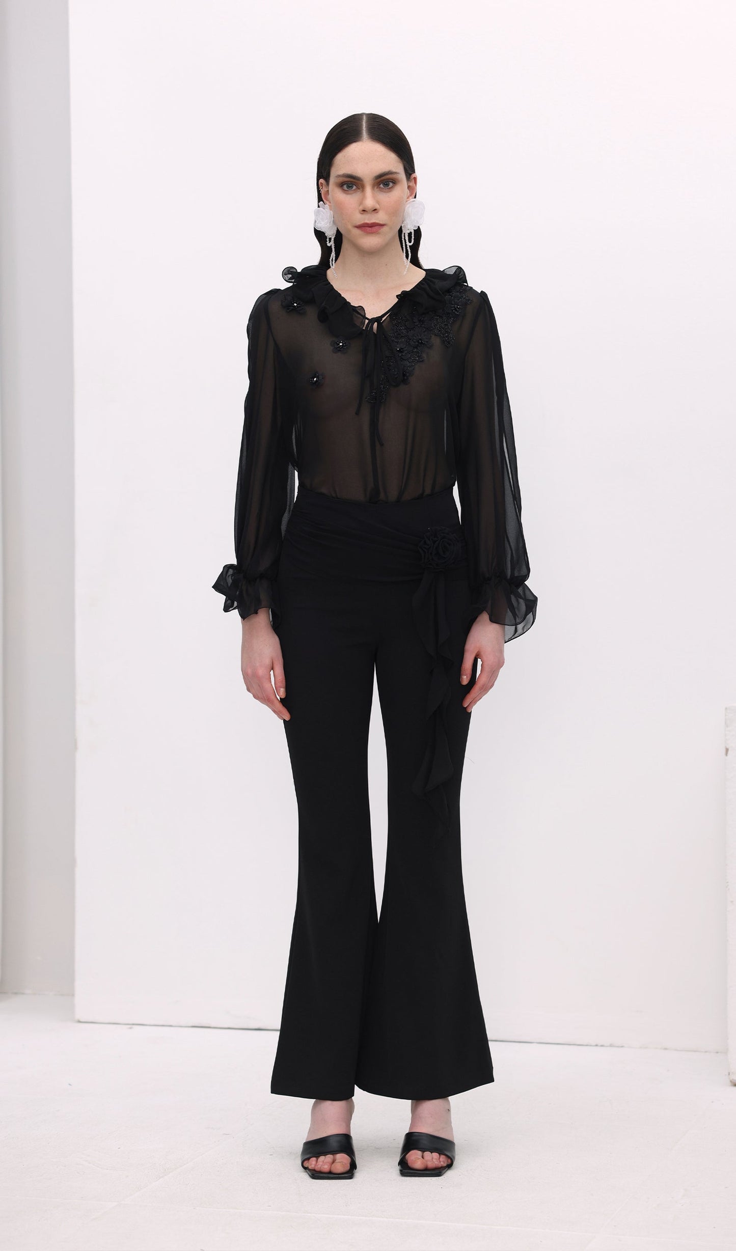 Florwer Detail High Waist Flared Trousers