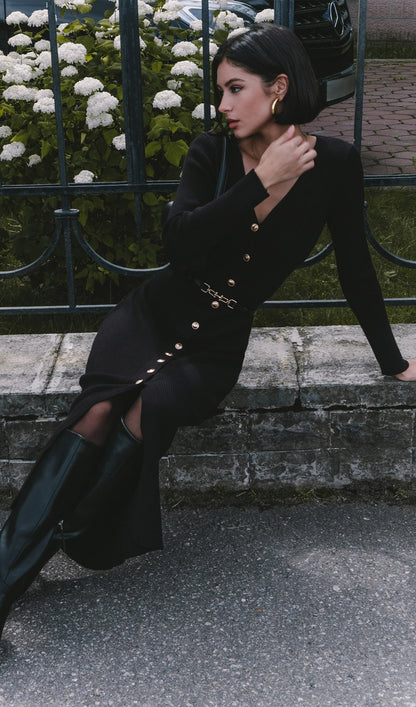 Knitted V Neck Midi Dress -Black