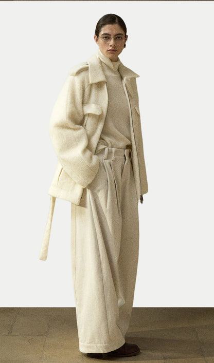 Stand-Up Collar Fitted Wool Coat In White