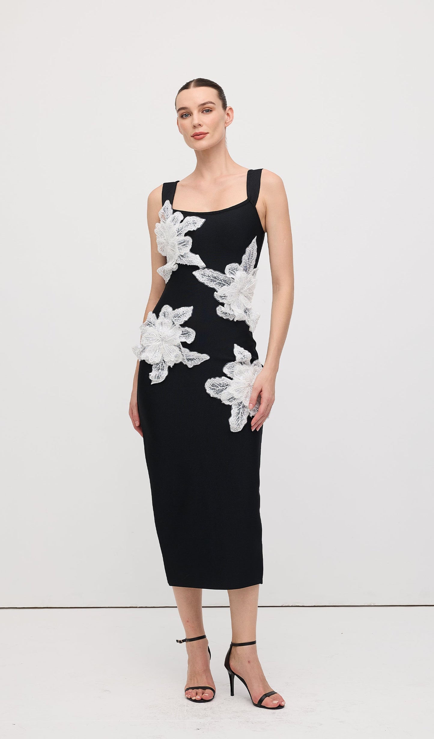 Sleeveless Diamond Flower Bandage Midi Dress