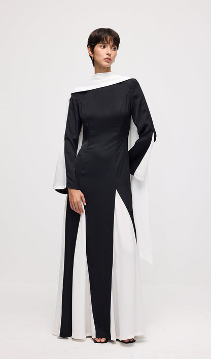 Knitted Triangular Inserts Maxi Dress In Black