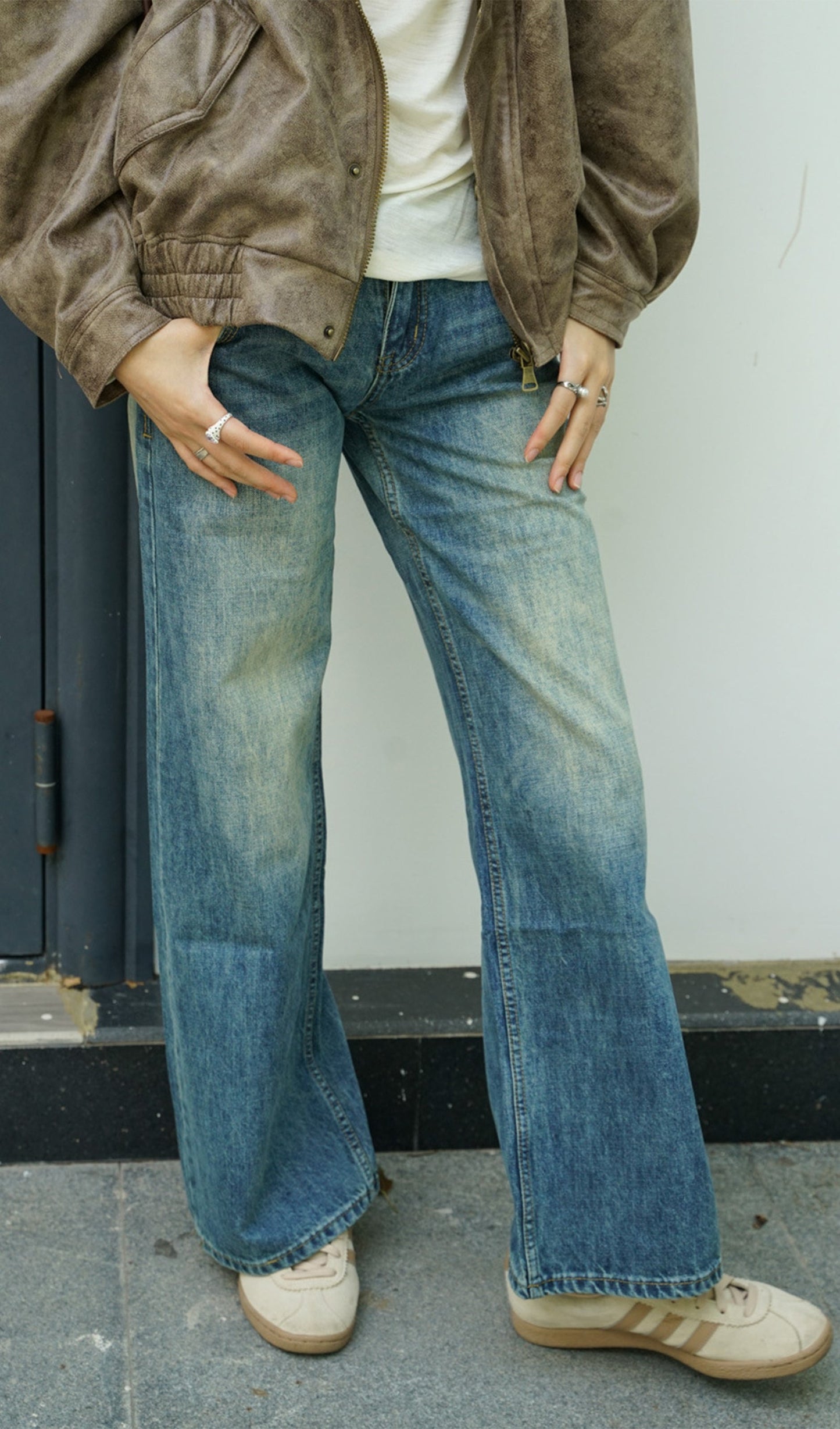 Low Rise Washing Wide Jeans