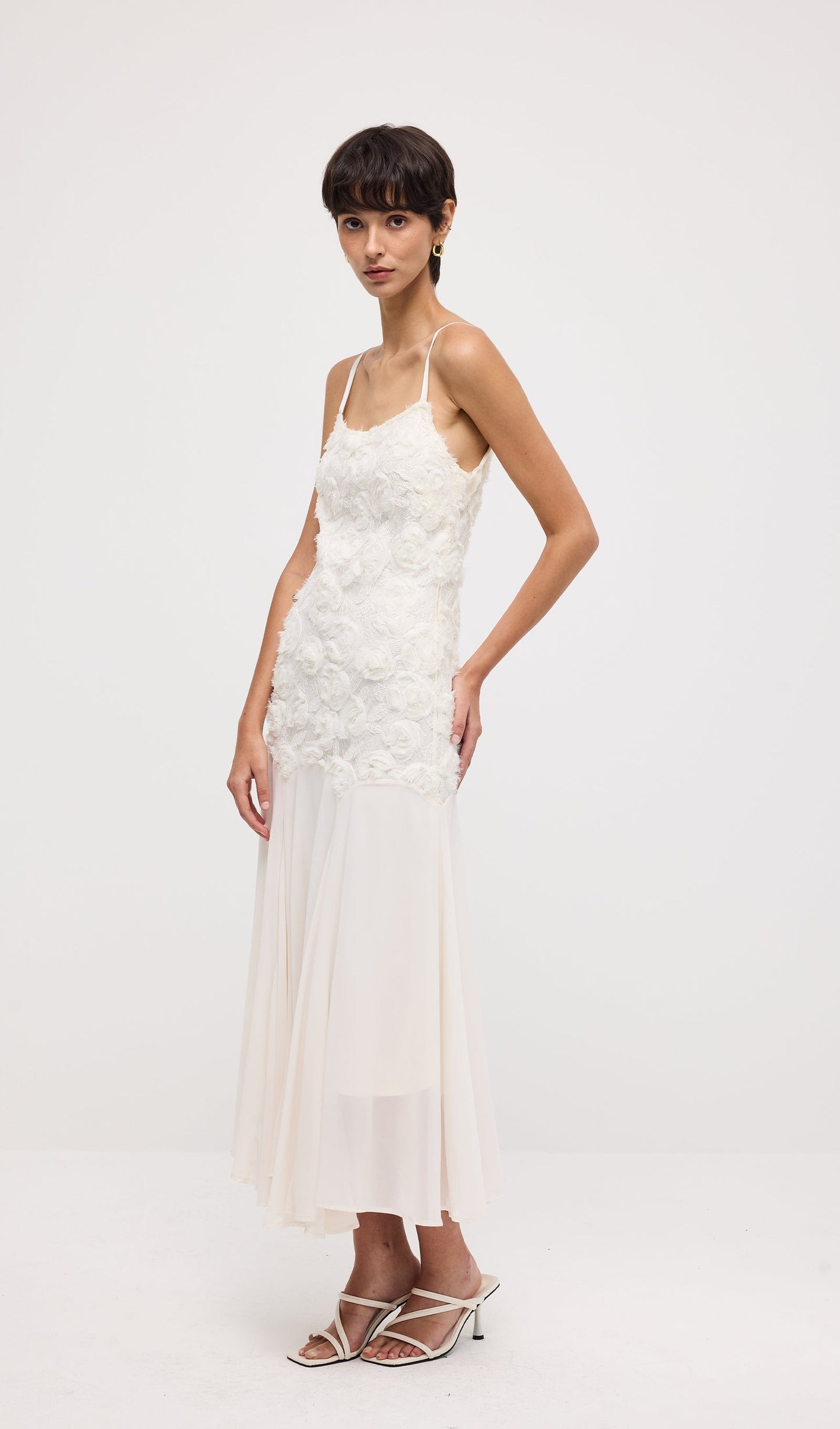 Floral Embroidered Pleated Hem Midi Dress