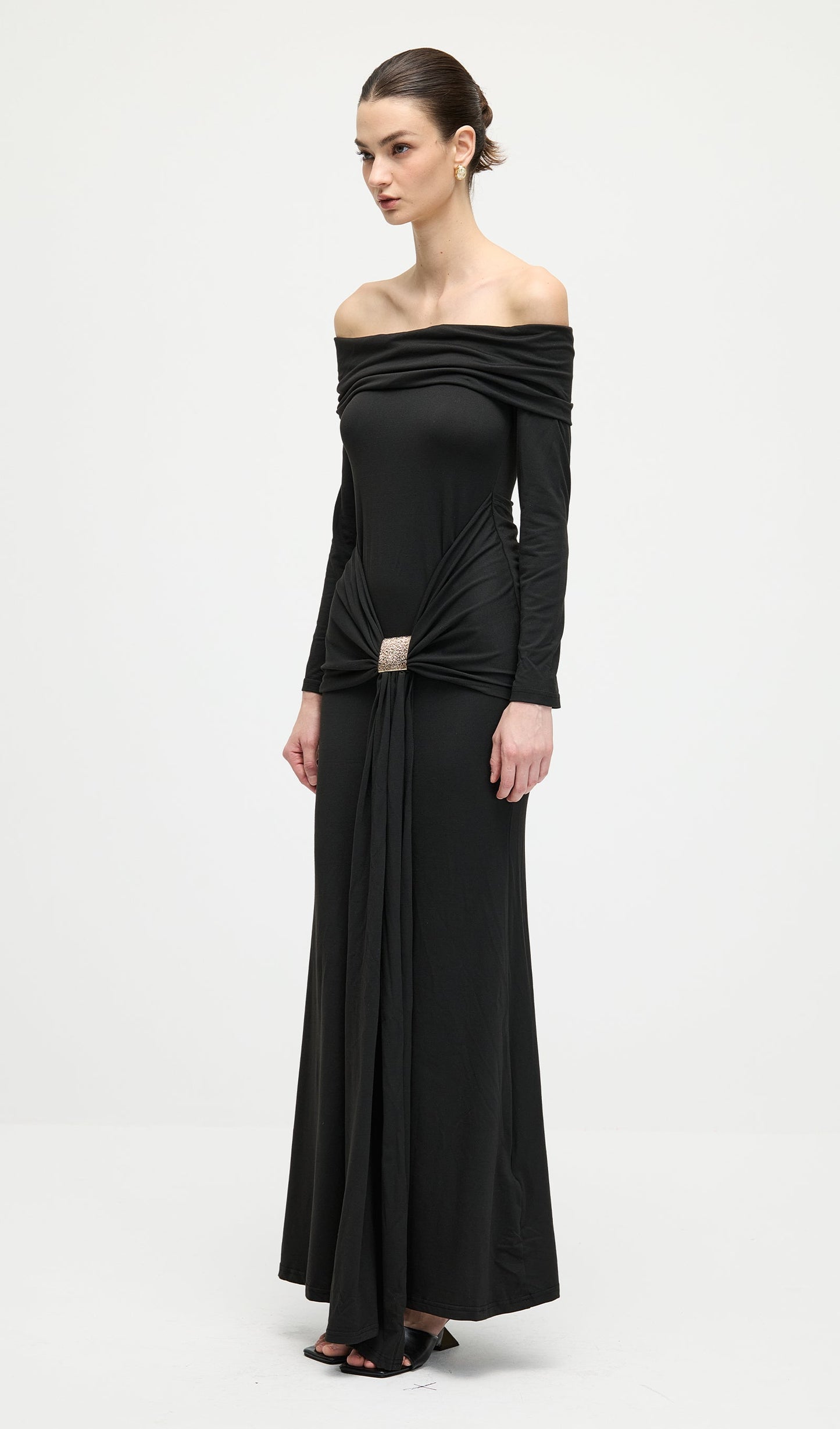Off Shoulder Ruffle Maxi Dress In Black