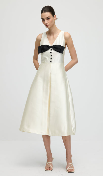 Sleeveless V Neck Bow Midi Dress In White