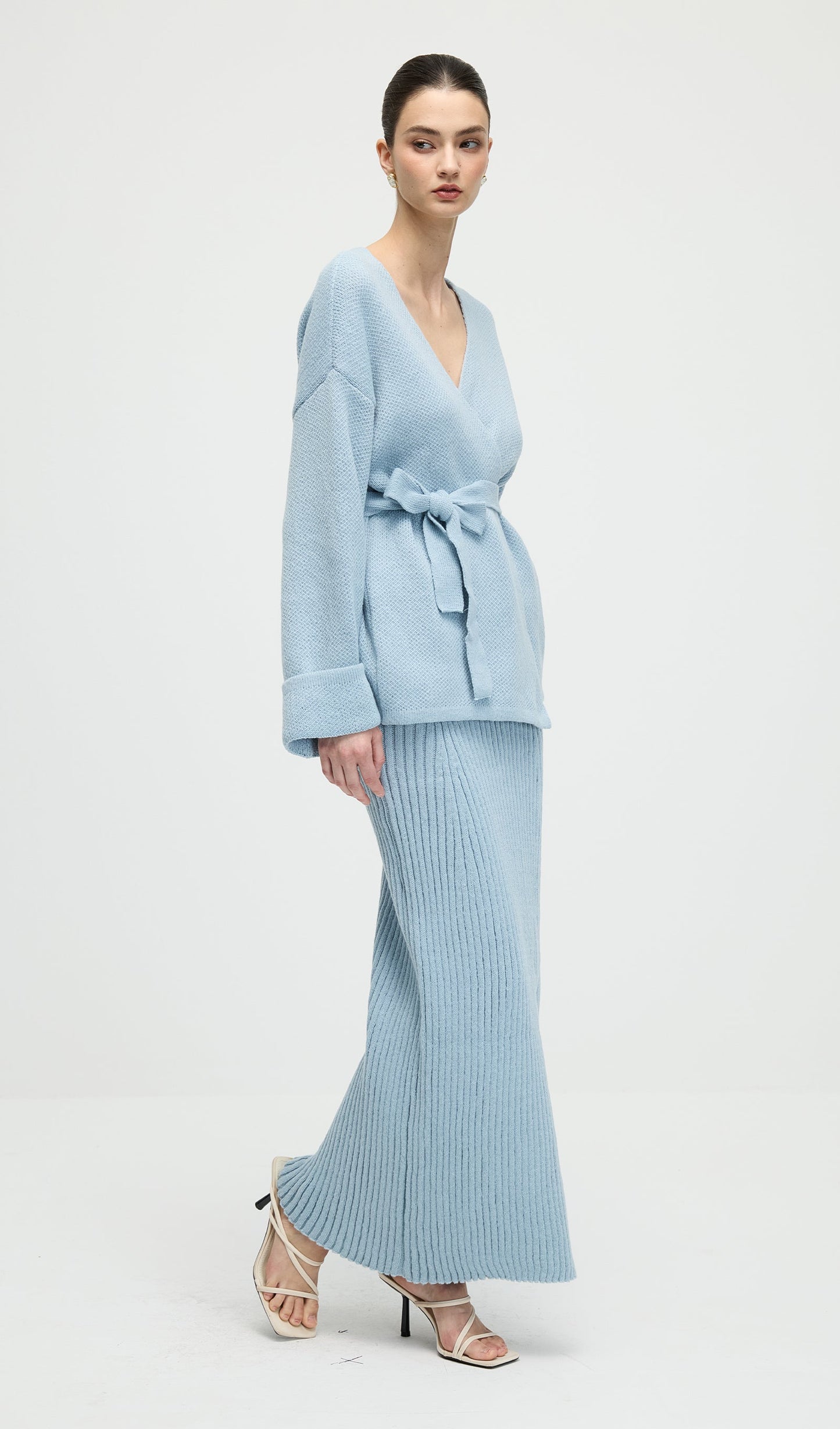 V Neck Waist Tie Knitted Top & Skirt Set