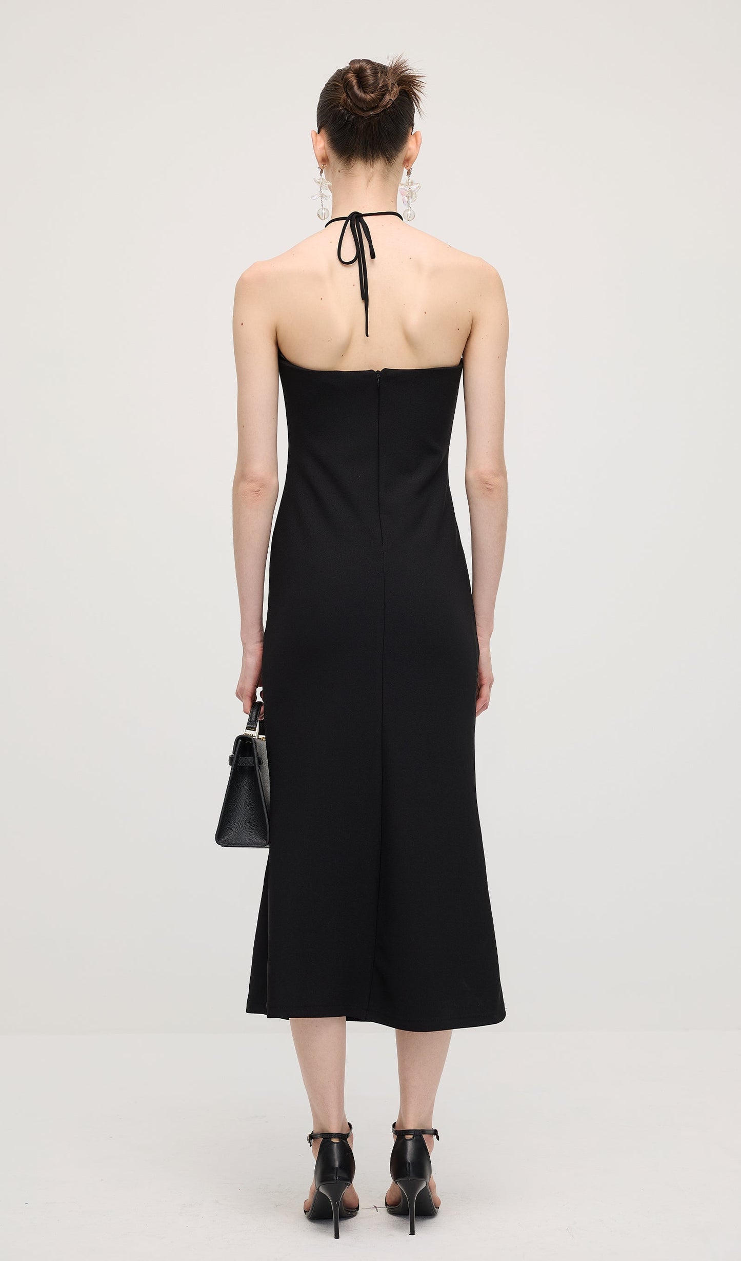 Solid Off Shoulder Midi Dress In Black