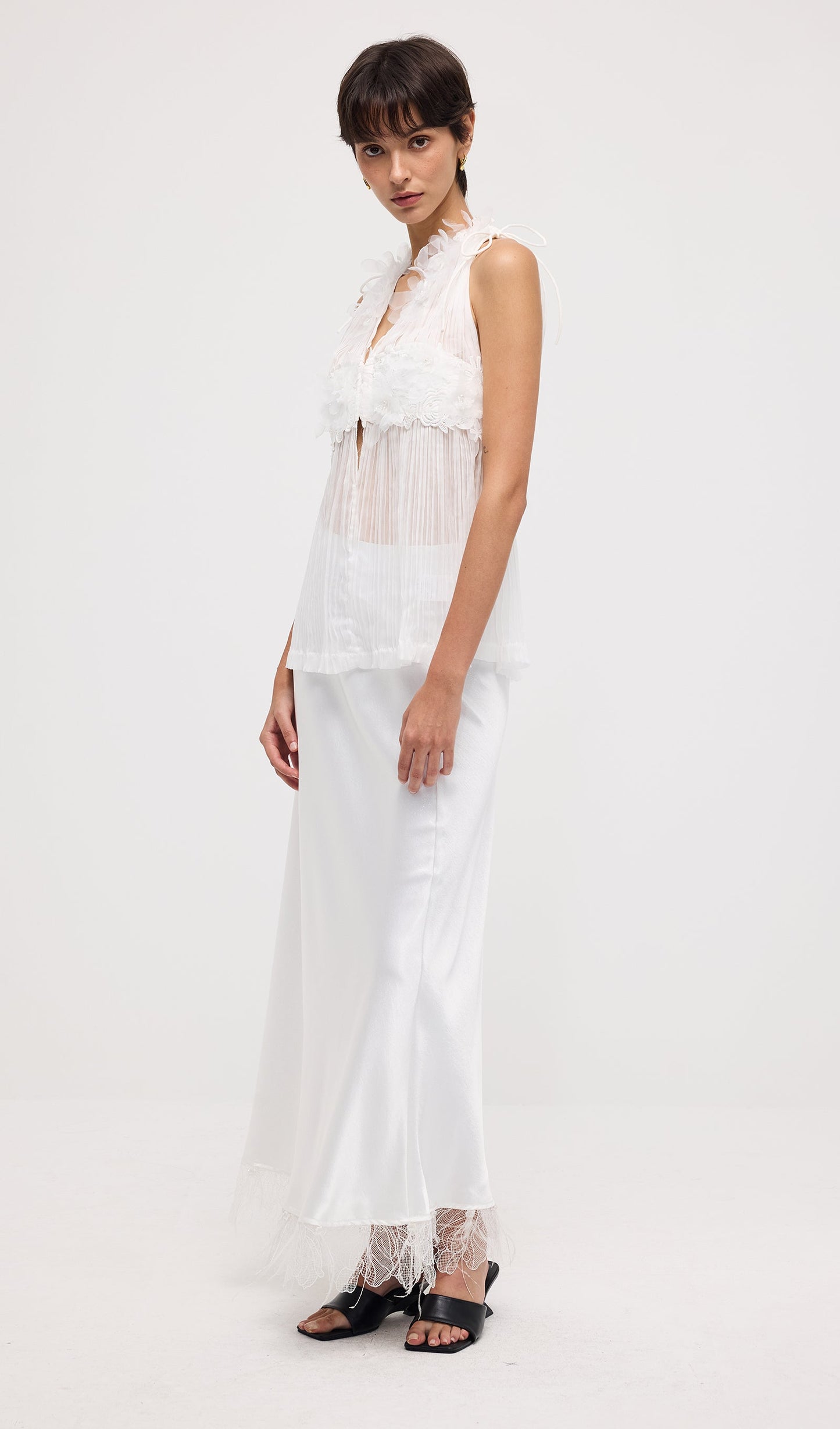 Sleeveless Pleated Embroidered Top