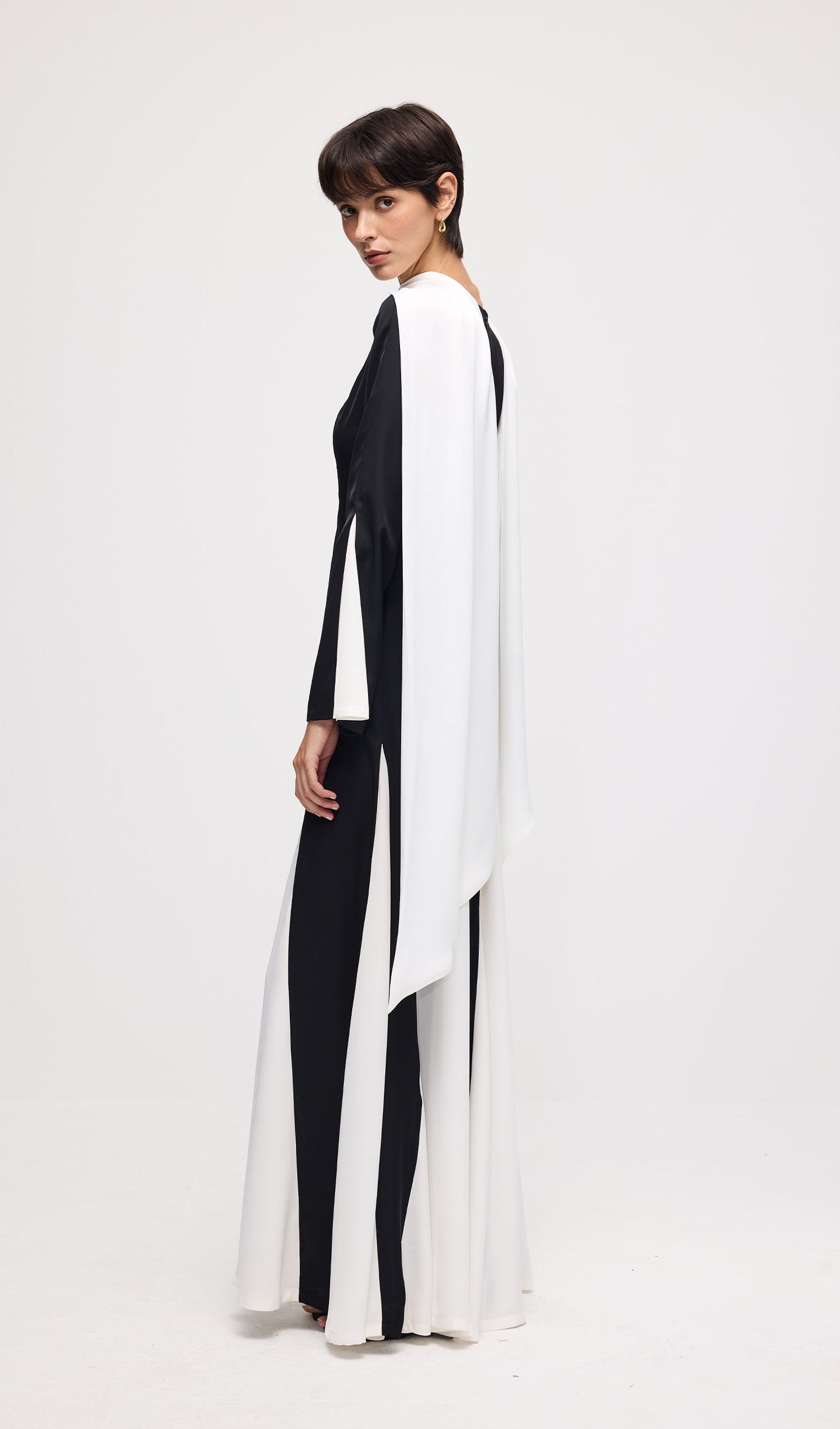 Knitted Triangular Inserts Maxi Dress In Black