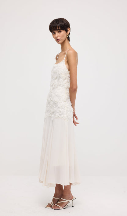 Floral Embroidered Pleated Hem Midi Dress