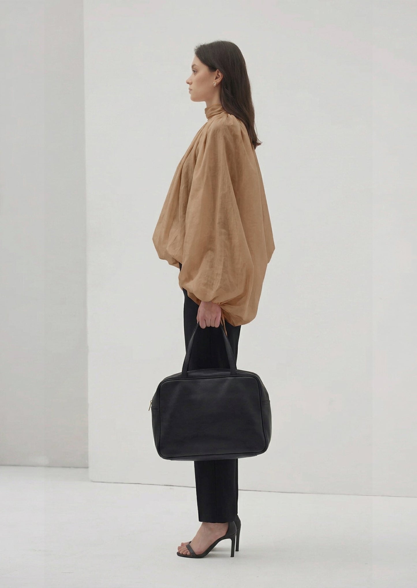 Hexila Balloon Sleeve Volume Blouse In Beige