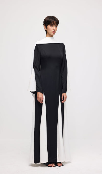 Knitted Triangular Inserts Maxi Dress In Black