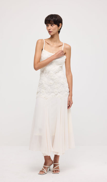 Floral Embroidered Pleated Hem Midi Dress