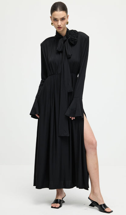 Flower V-Neck Pleated Slit Maxi Dress In Black